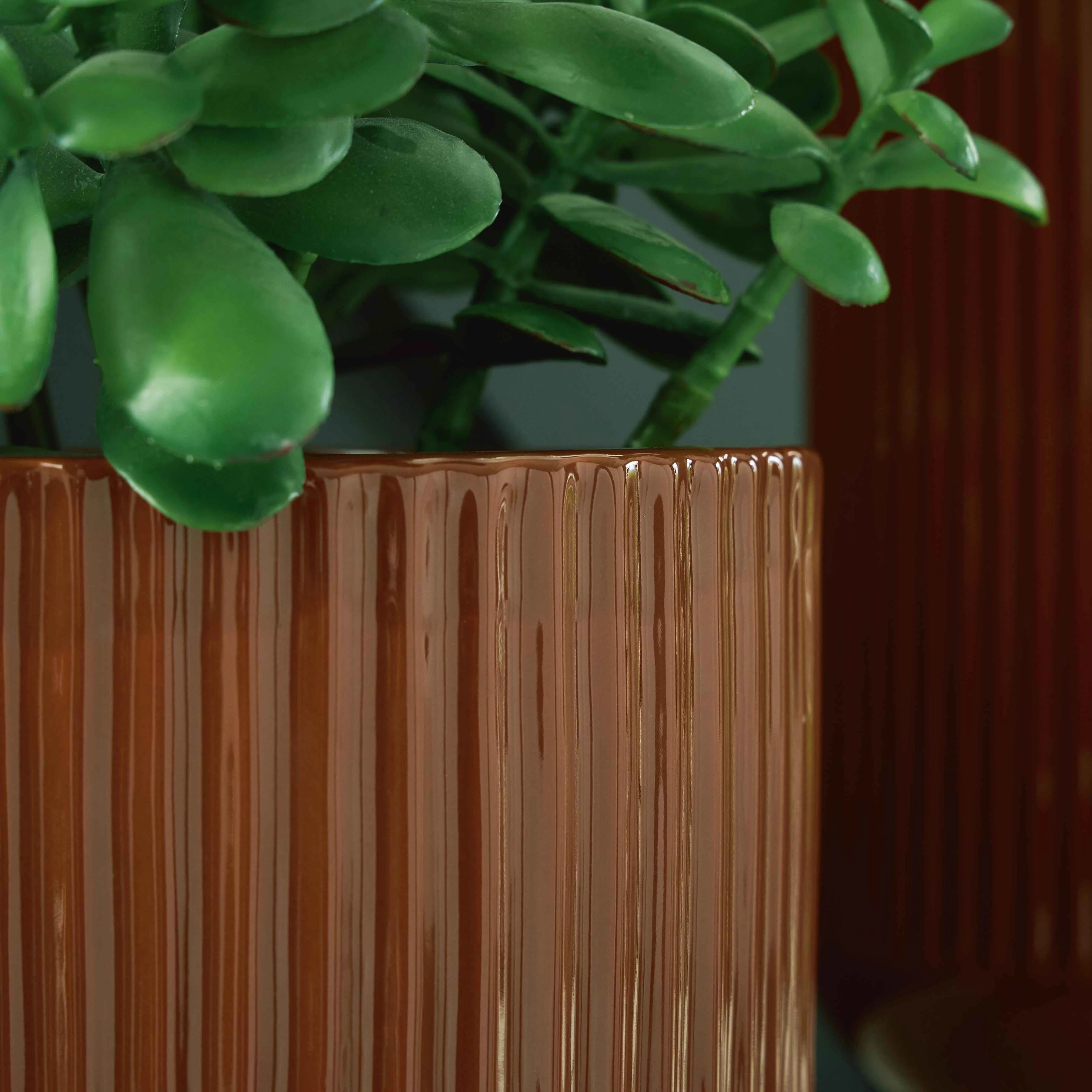 Avalyah Burnt Umber Vase - Image 3