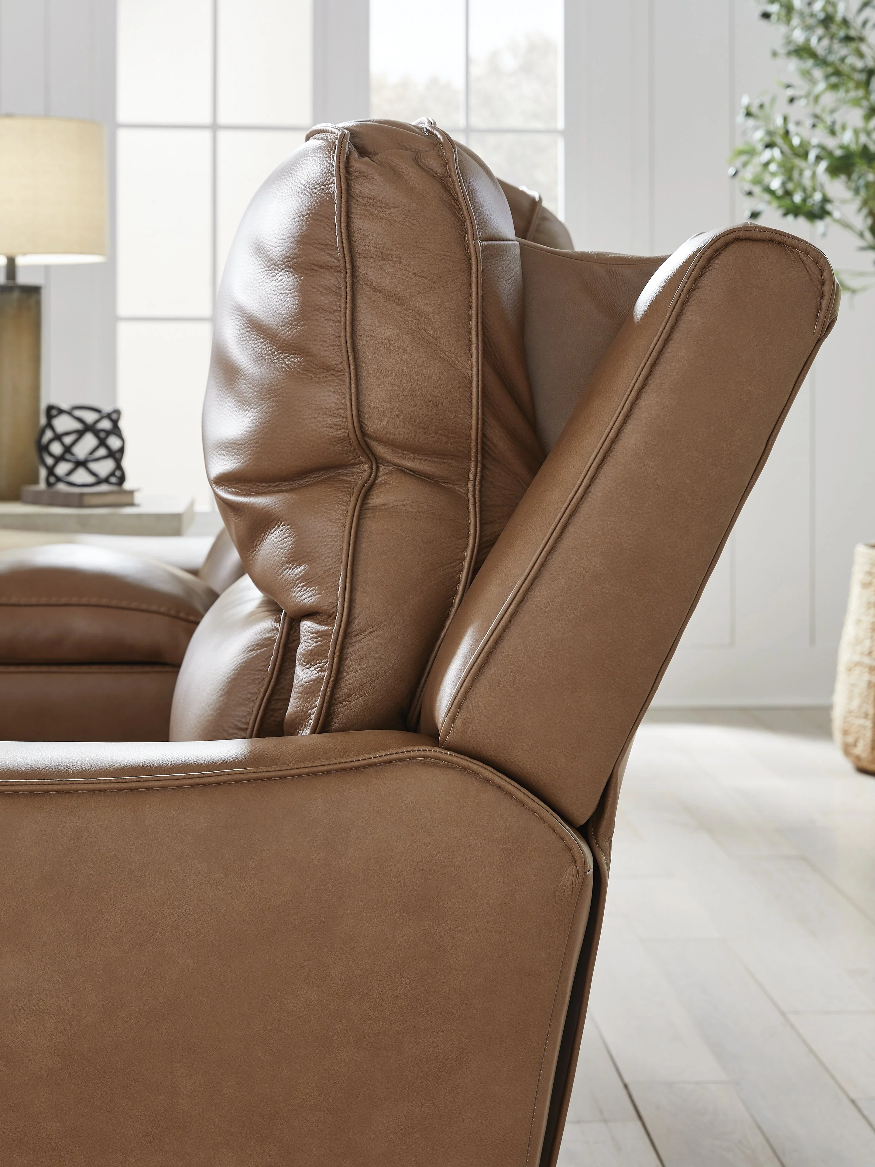 Deepwakes Caramel Power Recliner - Image 7