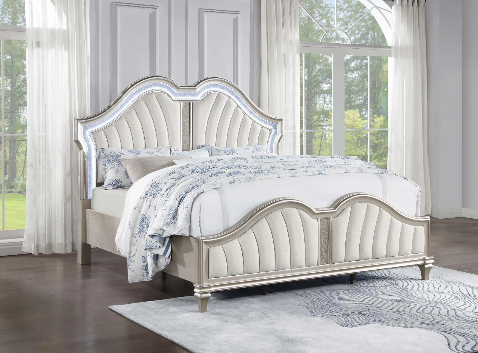 Evangeline Ivory/Silver Oak Tufted Upholstered Platform Queen Bed