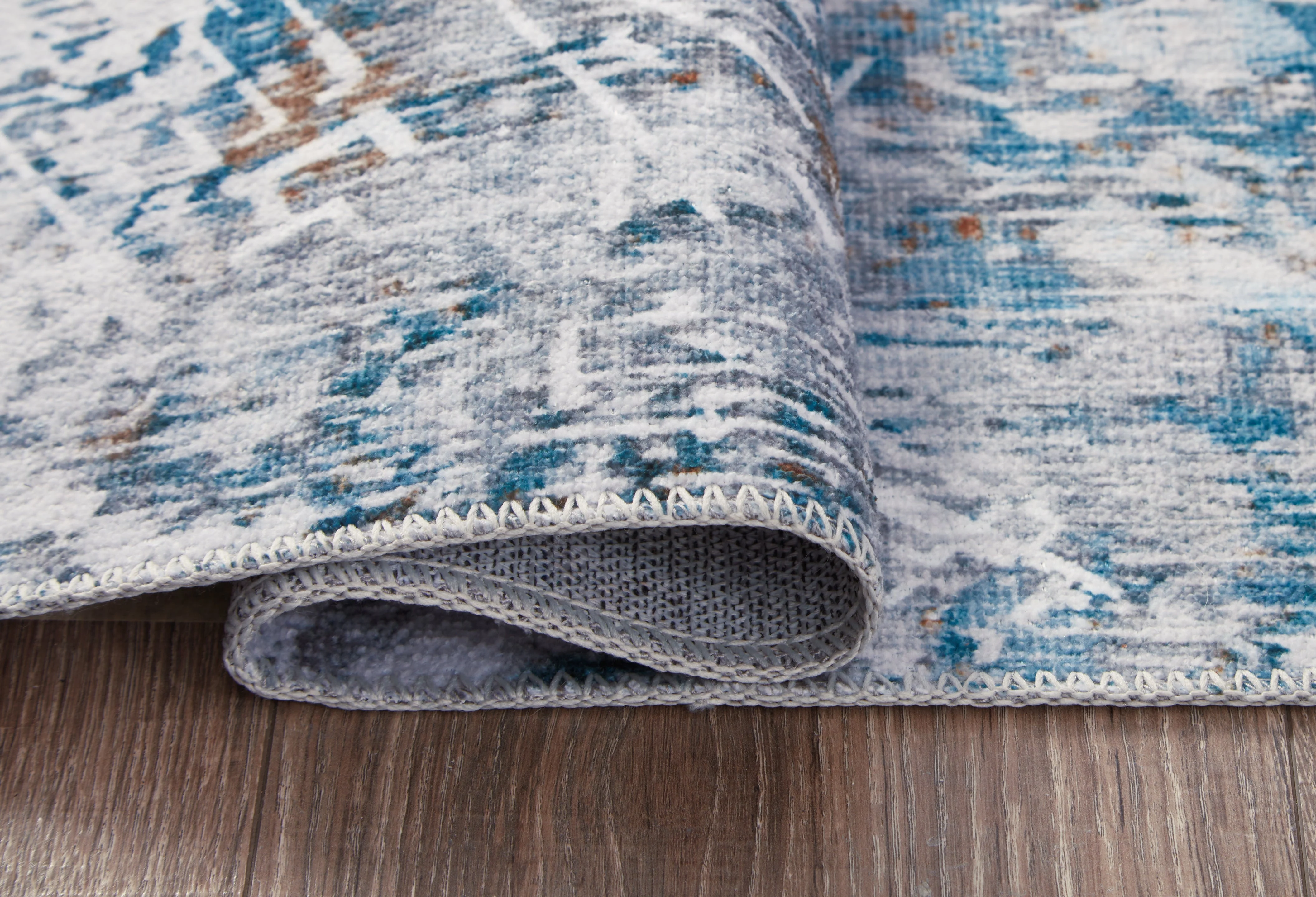 Garyard Multi 5' x 7' Rug - Image 4