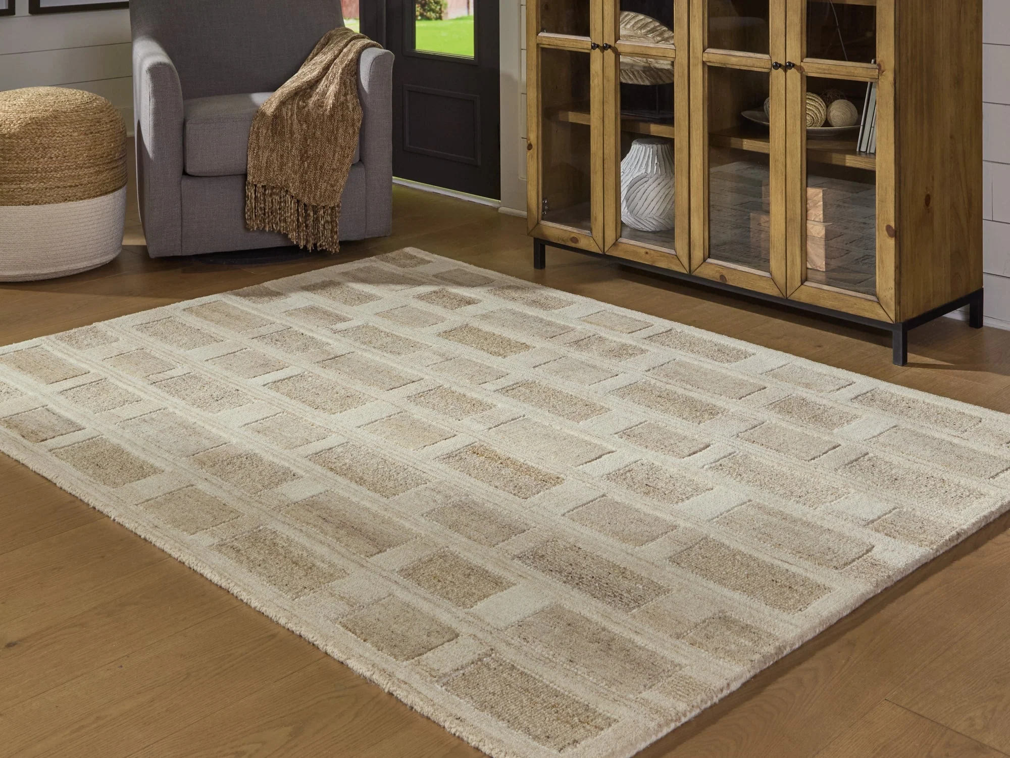 Lisgrove Tan/Brown/White Medium Rug - Image 6
