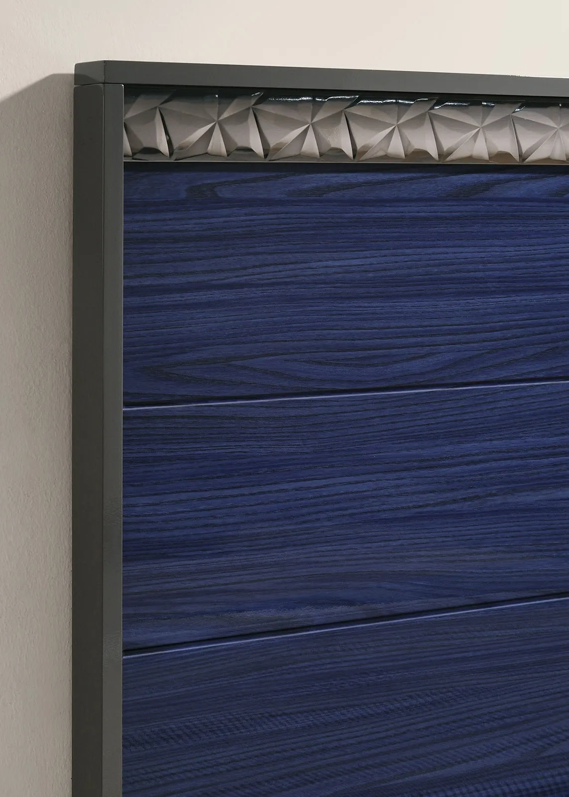 Morcote Ash Gray/Indigo Blue Queen Bed - Image 3