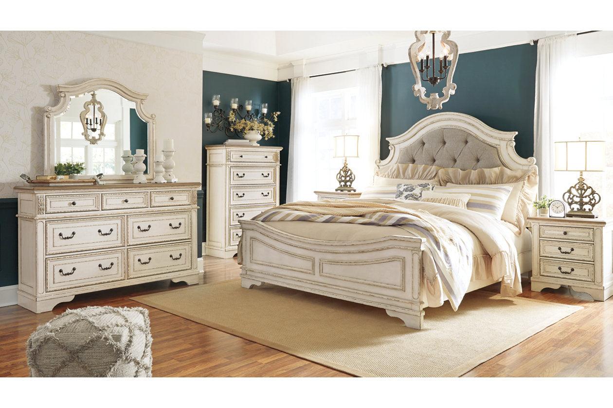 Realyn Chipped White King Upholstered Panel Bed - Image 5
