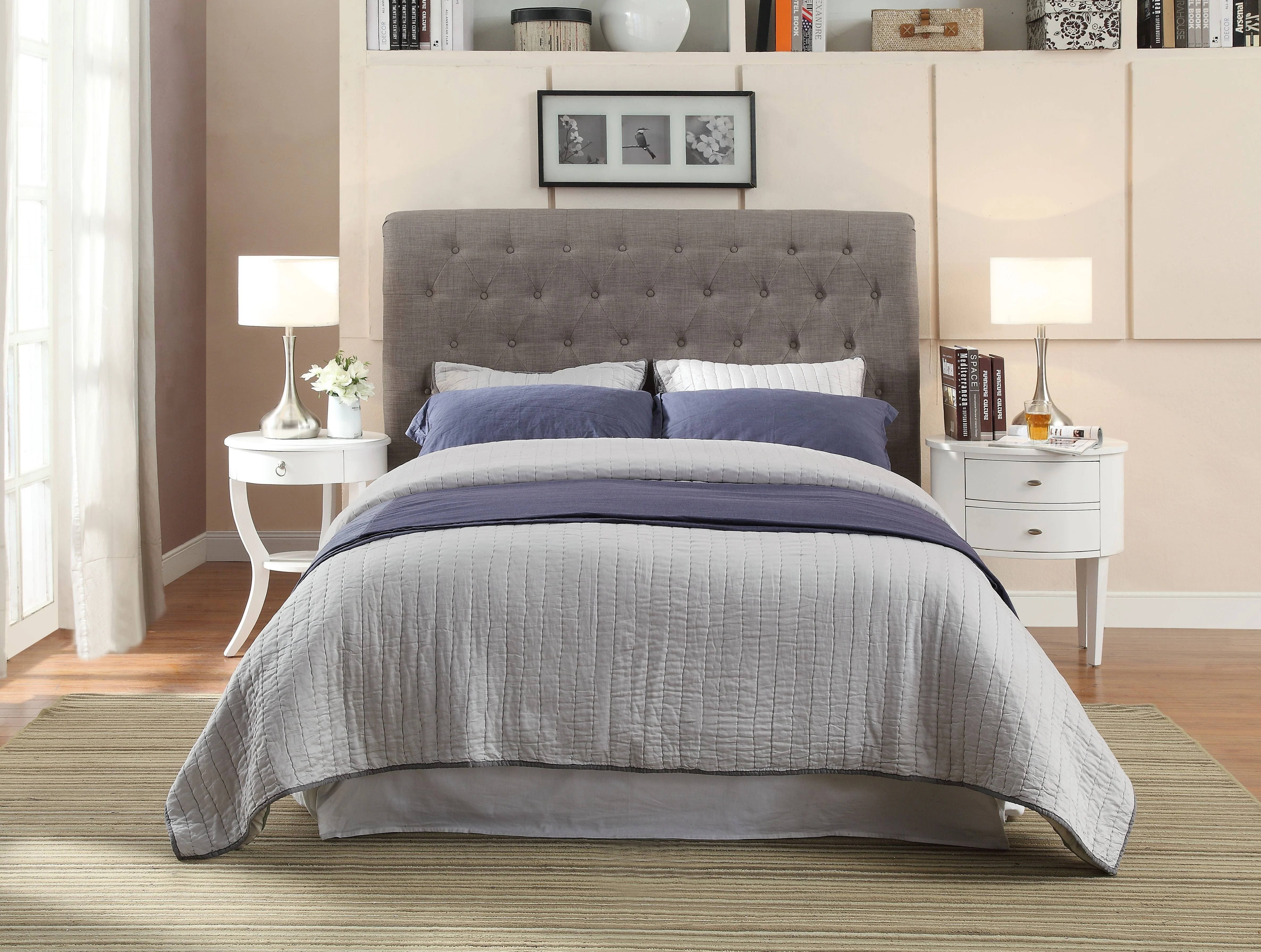 Royal Tufted Platform Bed in Dolphin Linen - Image 2