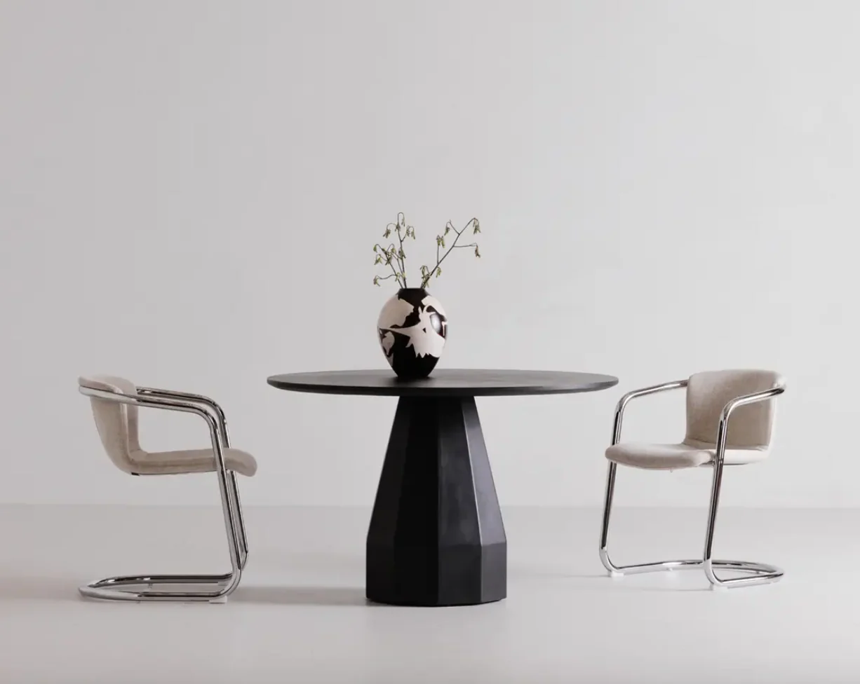 Templo Outdoor Dining Table - Black - Image 2